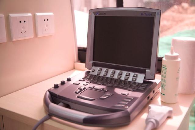 去醫(yī)院體檢已過時，移動醫(yī)療車讓體檢更便捷