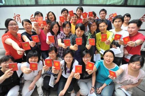 在獻(xiàn)血車獻(xiàn)血應(yīng)該注意什么？02