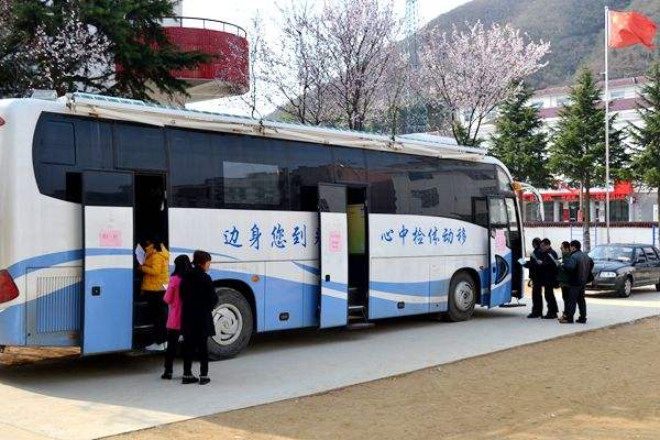 消費(fèi)者與體檢車廠家簽訂購(gòu)置合同時(shí)需要注意哪幾點(diǎn)？