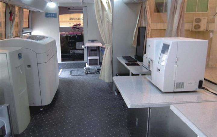 體檢車的功能你了解嗎？體檢車廠家為您詳細(xì)解答。02